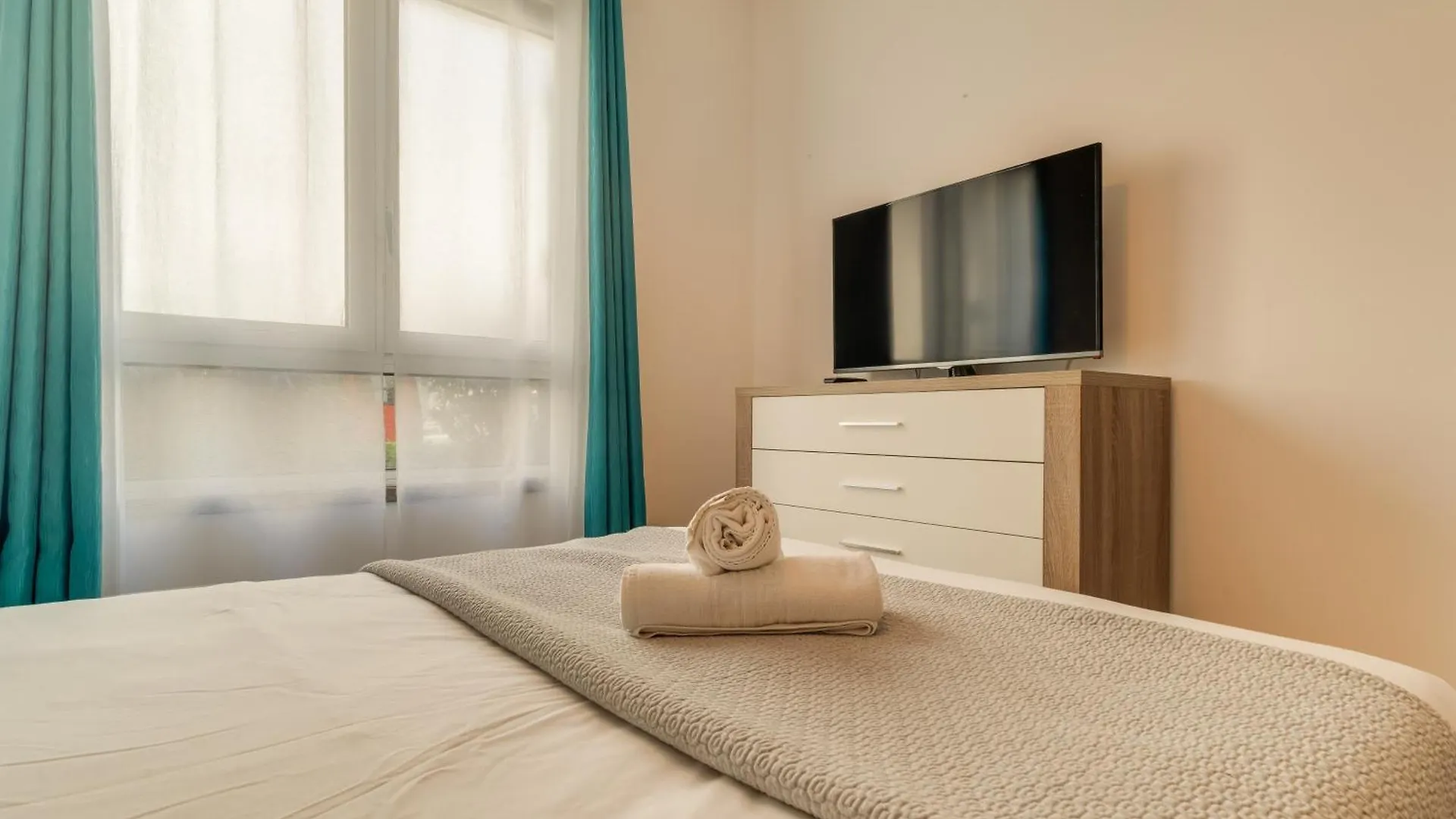 Steven Apartment By Holiday Rental Madeira Caniço